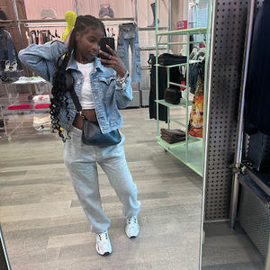 Meet your Posher, Tanasia